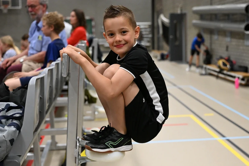 Mini-Maxi eindtoernooi: sfeerbeeld met jeugd