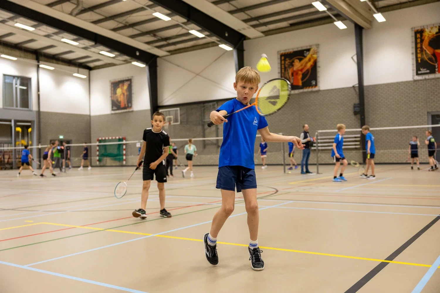 Teamspirit van alle clubs samen in sporthal Zwolle